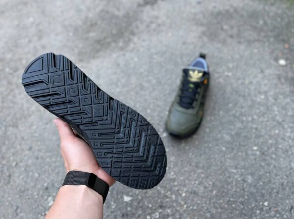 Чоловічі шкіряні кросівки Adidas Код: 523 хаки - Зображення 2